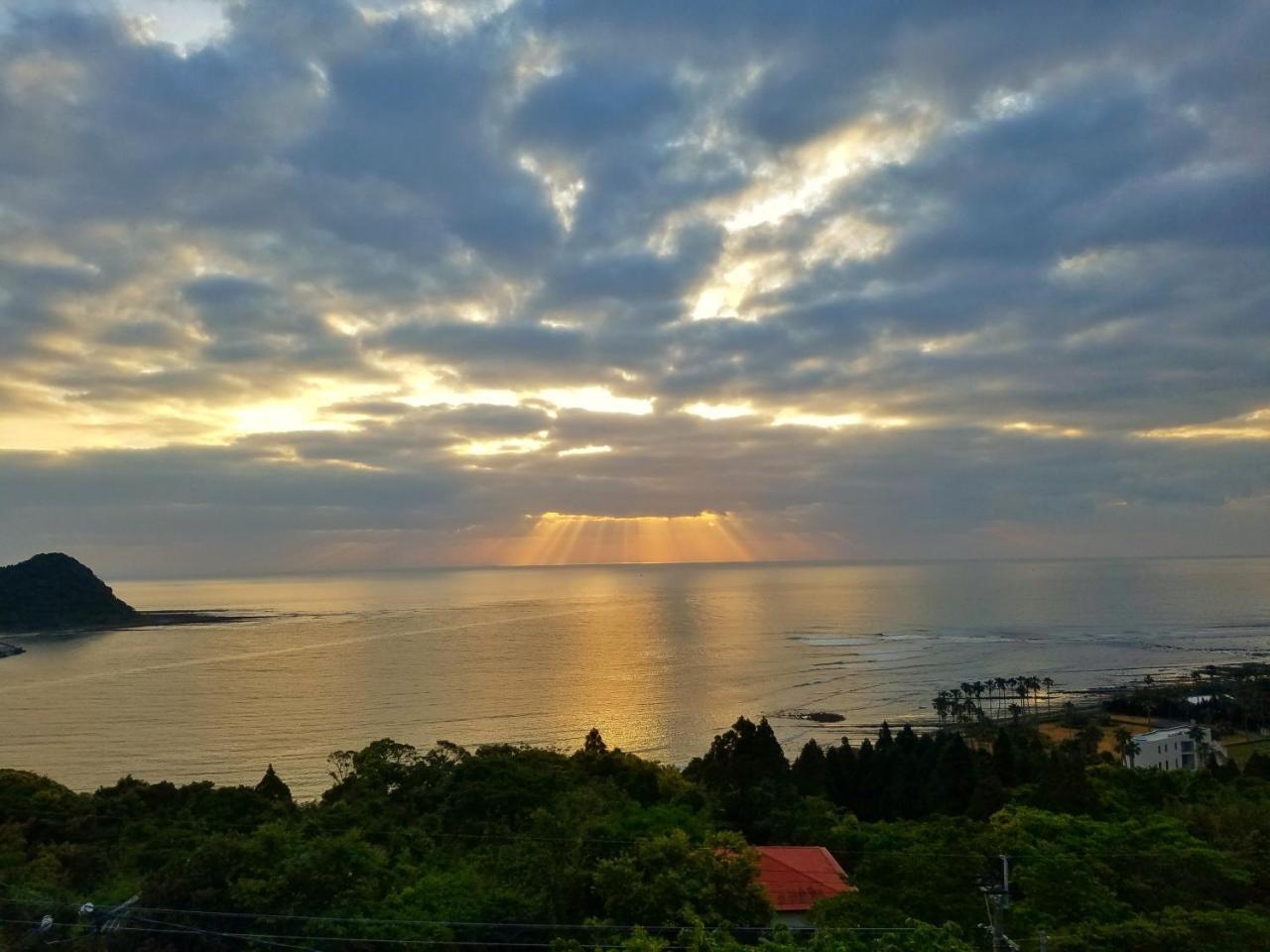 Ocean Home Guest House Miyazaki Esterno foto
